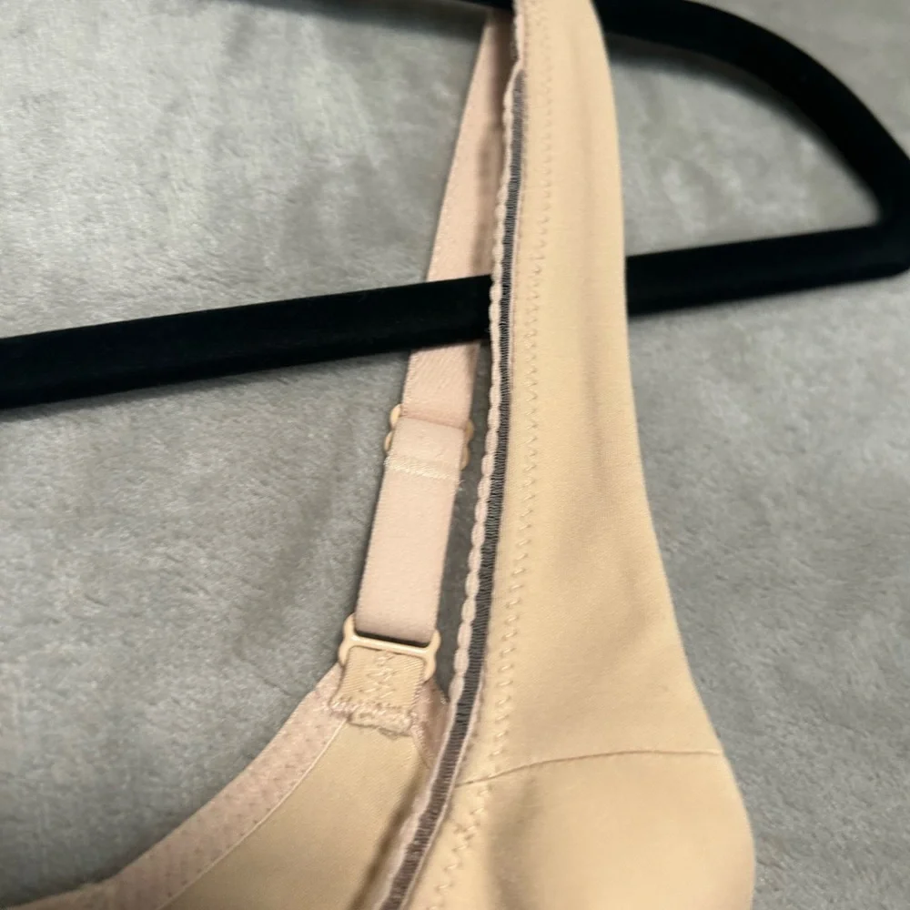 Wacoal High Standards Underwire Bra Women’s 36D Nude Beige